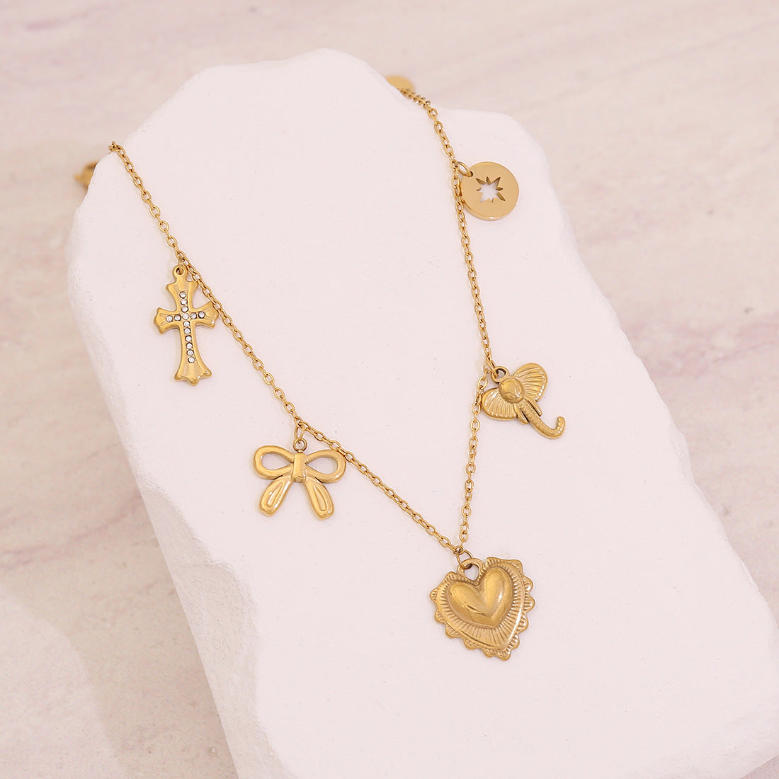 Fashionable Heart-Shaped Stainless Steel Pendant Necklace with Plated Finish and O-Chain for Women