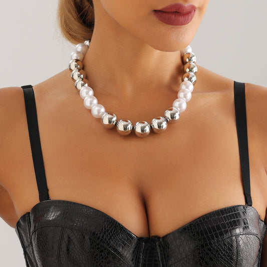 Collana girocollo geometrica stile punk da donna con perle artificiali e finitura placcata