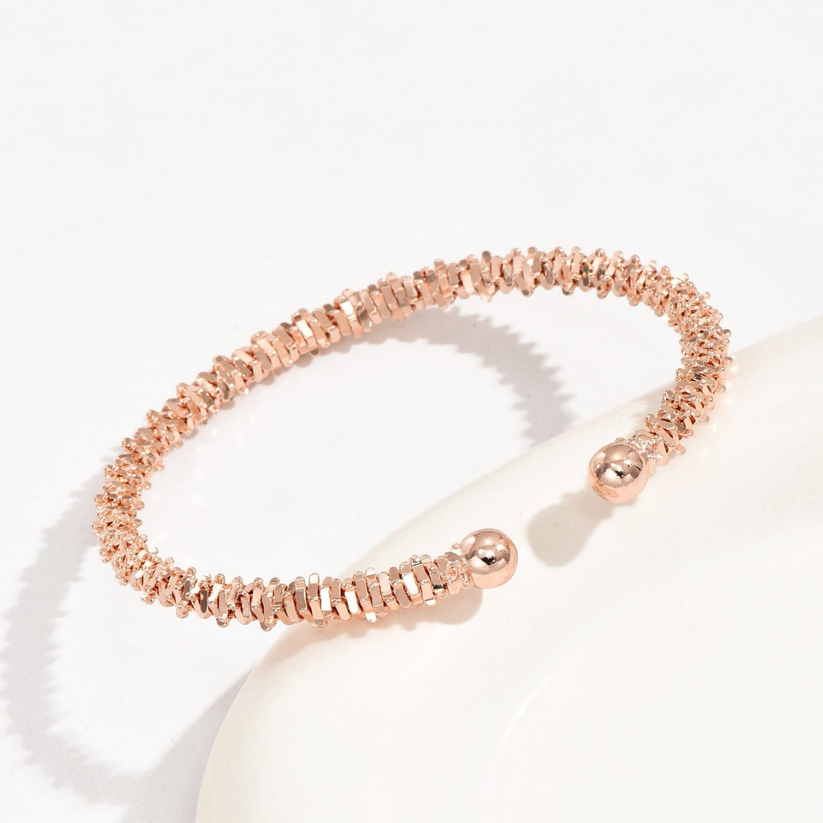 Fashionable OL Style Rhombus and U-Shaped Alloy Bracelet with Plated Finish for Women Geometric Minimalist Hand Jewelry