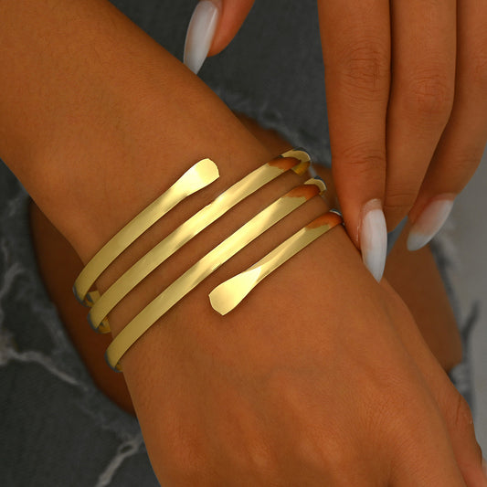 Minimalist Fashion OL Style Geometric Circle Wrap Bracelet for Women Made of Zinc Alloy Decorative Arm Cuff