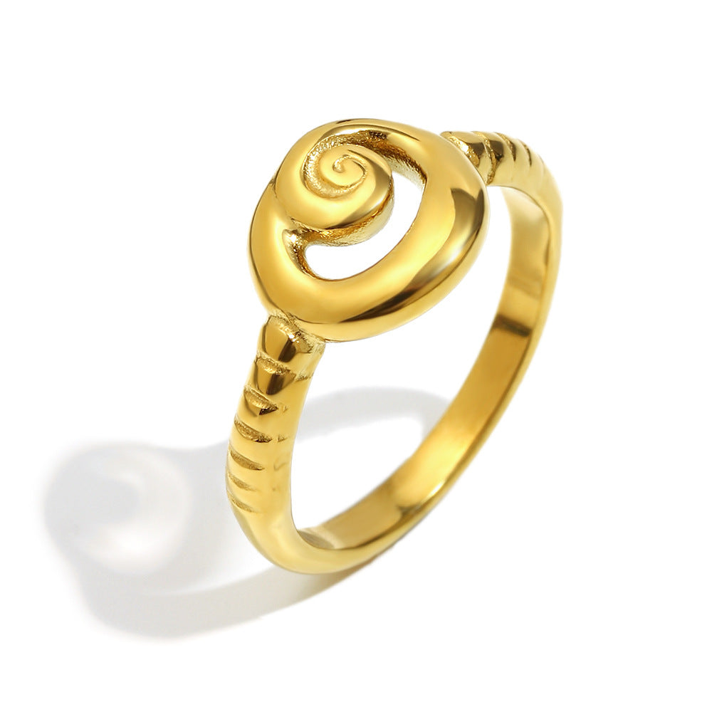 Anello da donna minimalista geometrico in acciaio inossidabile placcato oro 18 carati a testa di serpente con dettagli a impronta digitale
