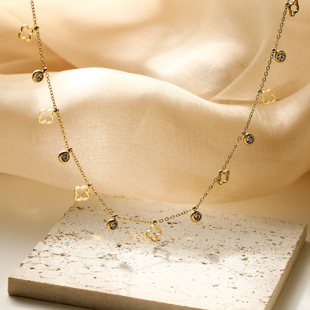 Collana Minimalista in Acciaio al Titanio con Occhio e Stella Geometrica per Donna Elegante Versatile Pendente Inossidabile