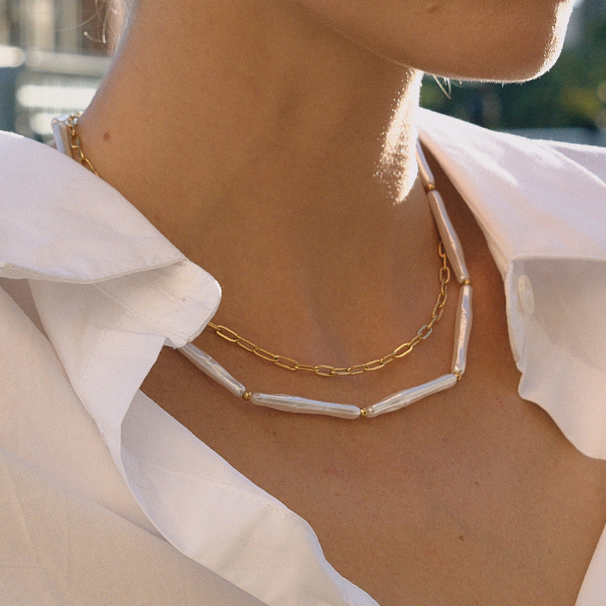 Collana con pendente in acciaio al titanio stile geometrico con catena in acciaio inossidabile galvanizzato da donna