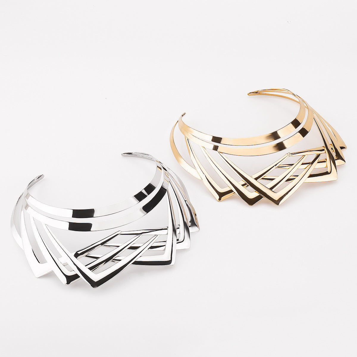 Gargantilla Metálica Irregular Geométrica para Mujer con Diseño Multicapa y Estilo Audaz y Llamativo