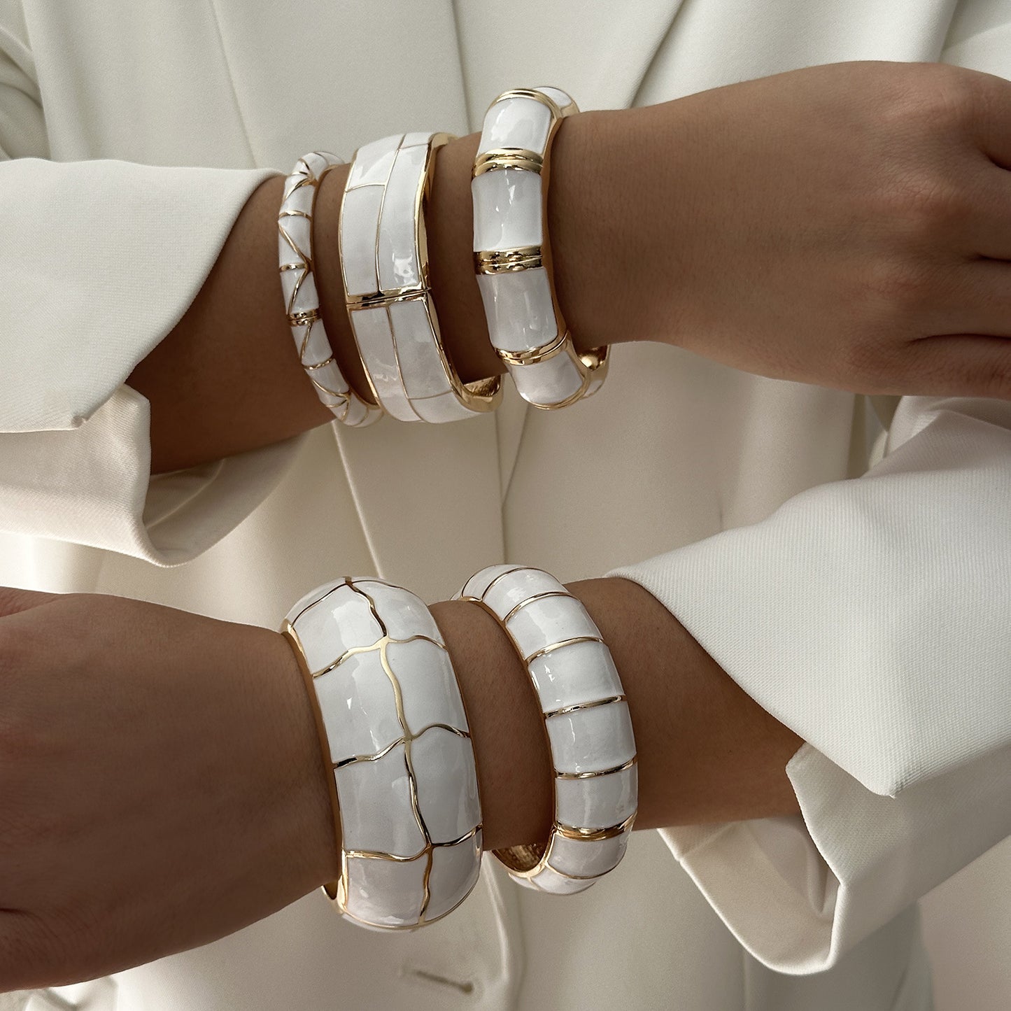 Vintage Exaggerated Enamel Plated Alloy Geometric Bamboo Chunky Spring Bracelet for Women