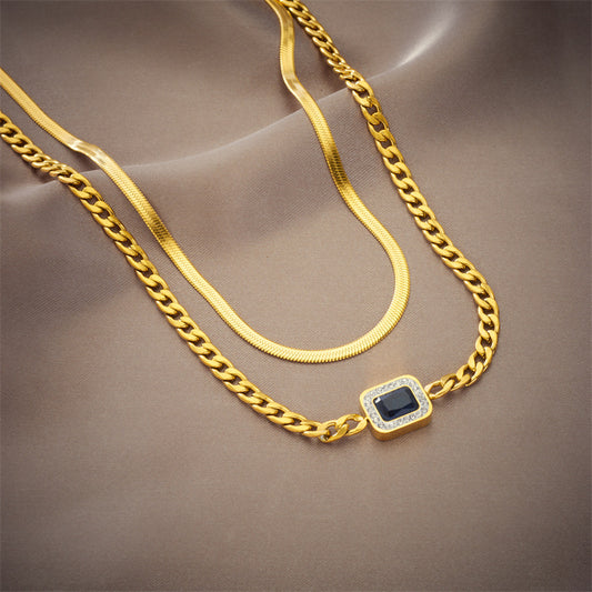 Collana con Pendente Quadrato Geometrico Minimalista Retrò Punk in Acciaio Inossidabile con Intarsi in Strass e Finitura Placcata