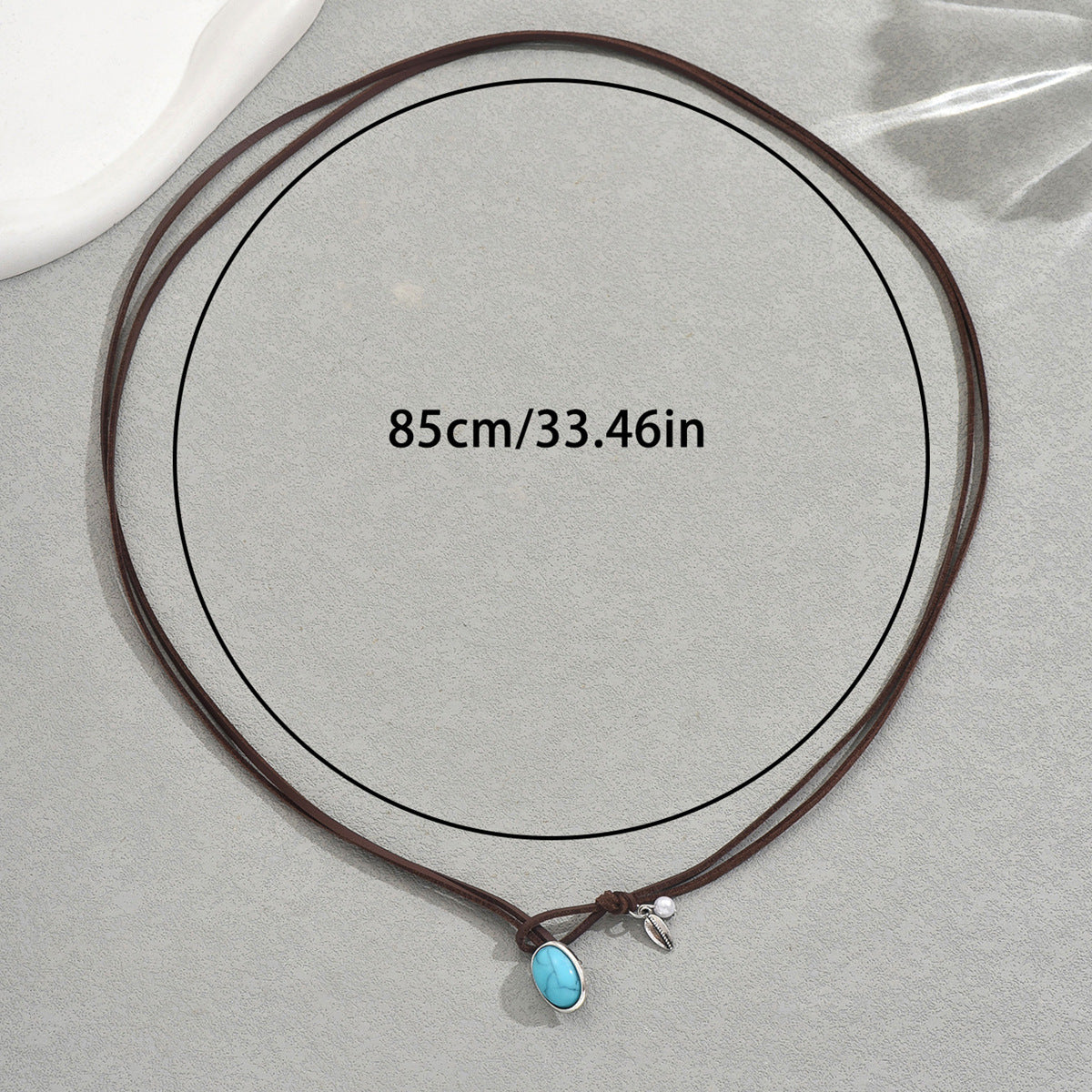 Collana pendente geometrica vintage da donna con intarsi in turchese su catena di cuoio a doppio strato in lega di zinco