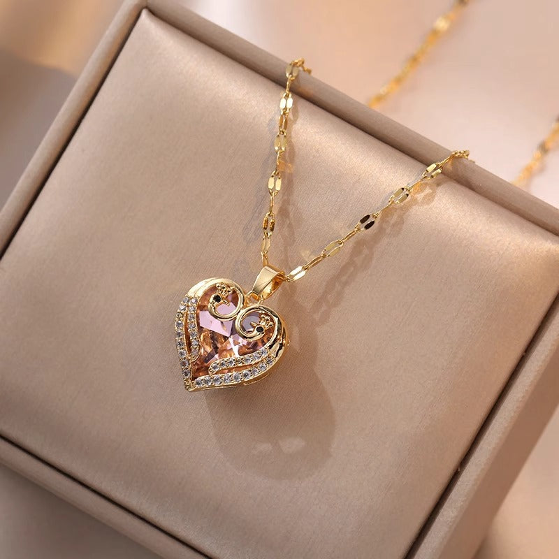 Collana originale in acciaio al titanio con design floreale, intarsi in zircone e finitura galvanizzata per donna e uomo