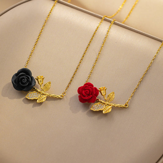 Collar romántico de titanio y acero con colgante de rosa roja de estilo francés para mujer con incrustaciones de diamantes de imitación en cadena tipo O