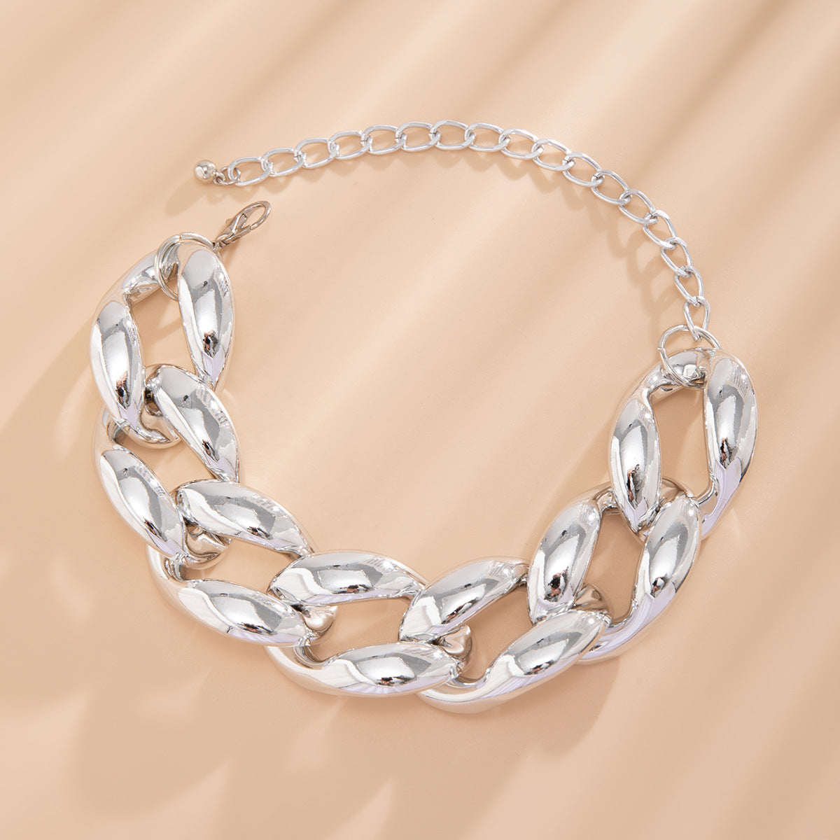 Hip-hop Punk Geometric Oval Alloy Plated Pendant Singapore Chain Necklace for Women