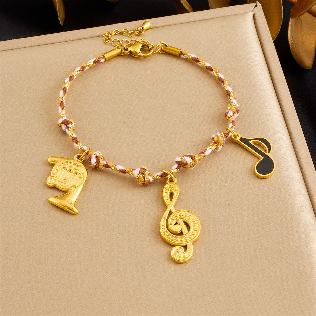 Bohemian Vintage Gold Plated Stainless Steel Rope Chain Floral Pendant Jewelry Set