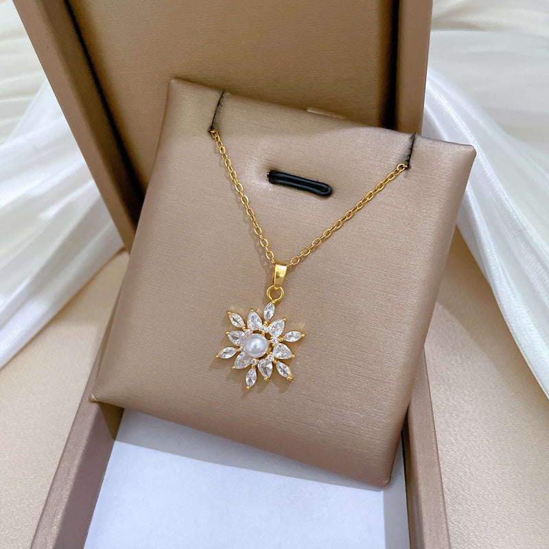 Luxury Floral Geometric Zircon Pendant Necklace in Titanium Steel Collar Chain