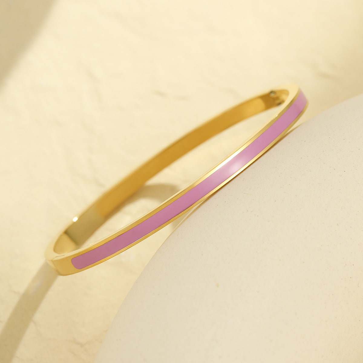 Pulsera Minimalista de Acero Inoxidable a la Moda con Acabado Chapado y Diseño Geométrico para Mujer