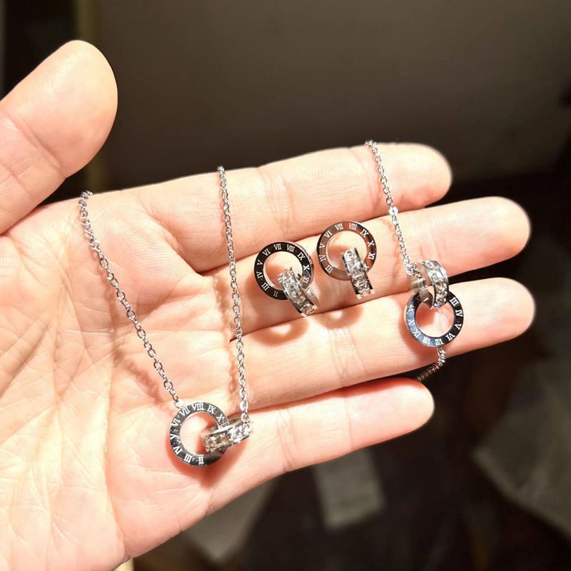 Luxury Stainless Steel Roman Numeral Double Ring Necklace Set with Cubic Zirconia and Curb Chain for Women
