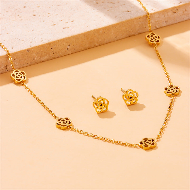 Elegante conjunto de collar, pendientes y pulsera chapados en acero inoxidable con diseño floral de rosa para la oficina