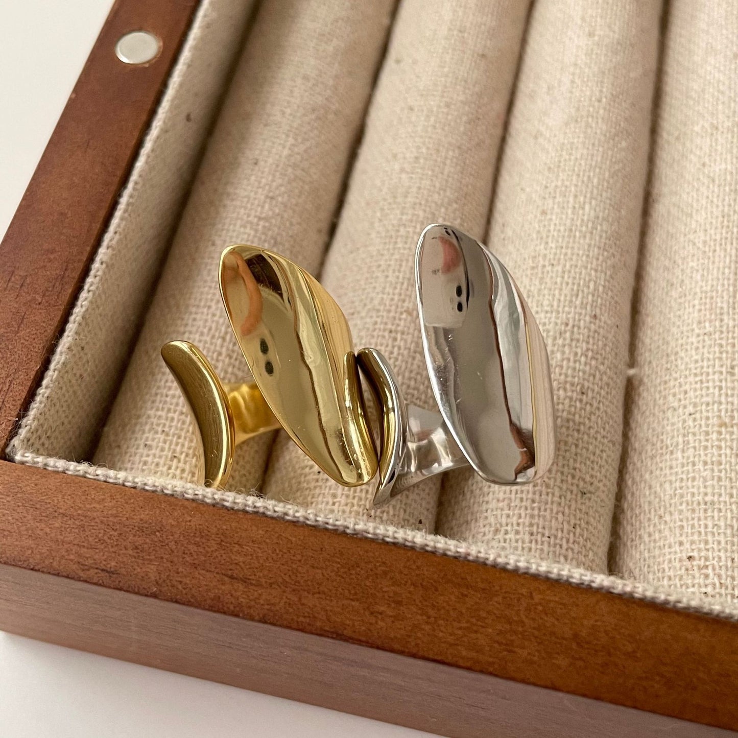 Minimalist 925 Sterling Silver Geometric Heart Wide Band Ring for Women
