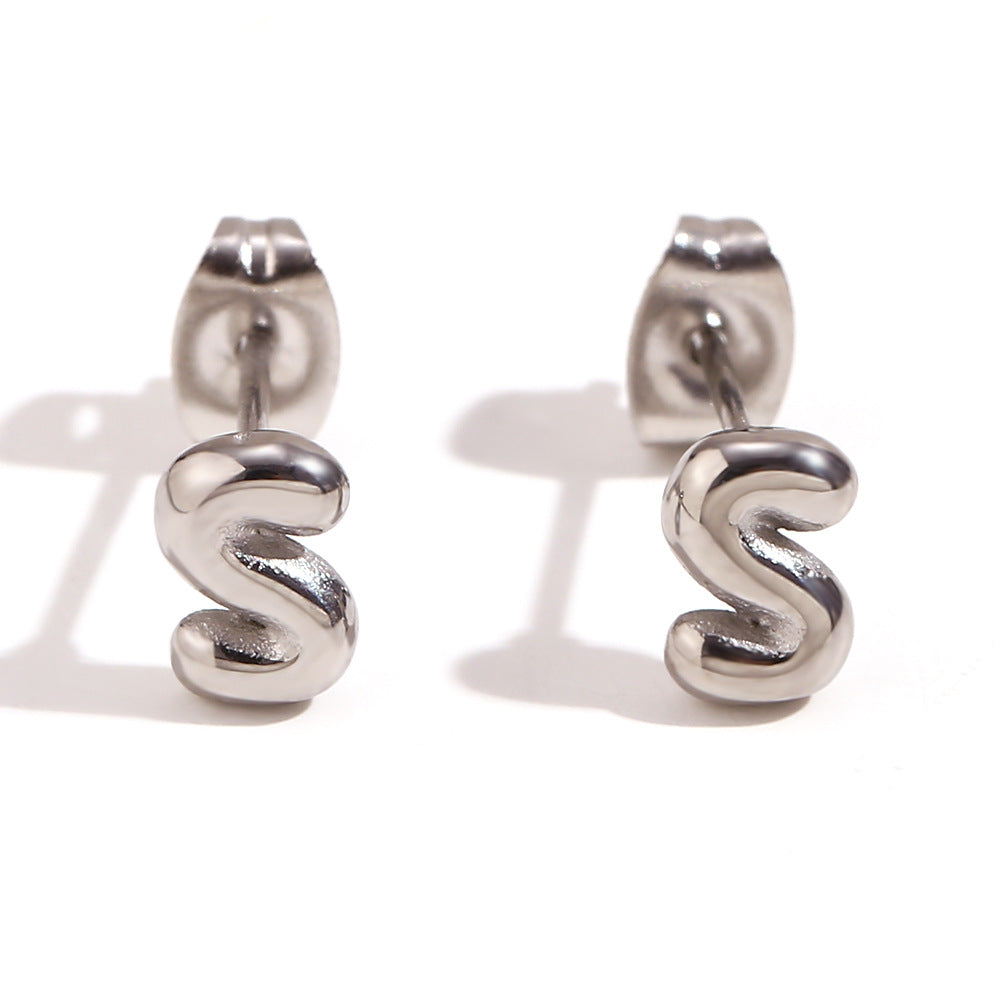 Orecchini a perno da donna con lettera geometrica moderna minimalista in acciaio al titanio placcato oro 18K