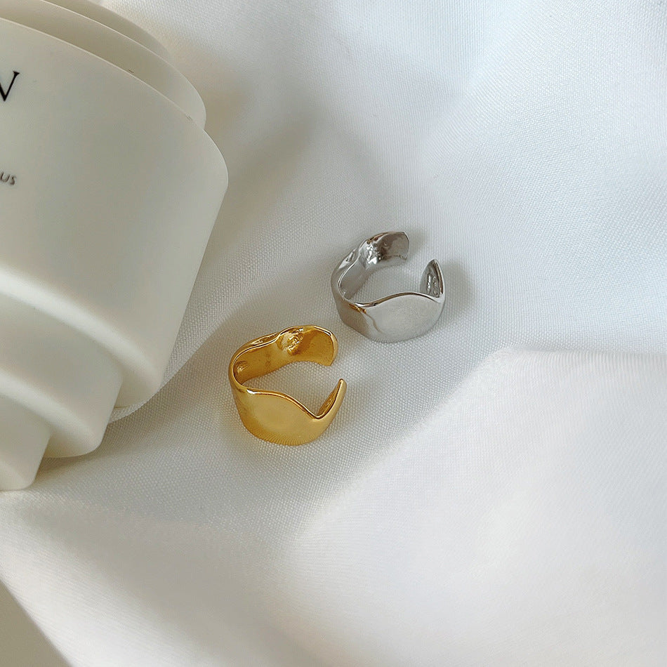 Aretes de clip de plata con cara irregular minimalista para mujer de plata de ley S925 chapados en oro