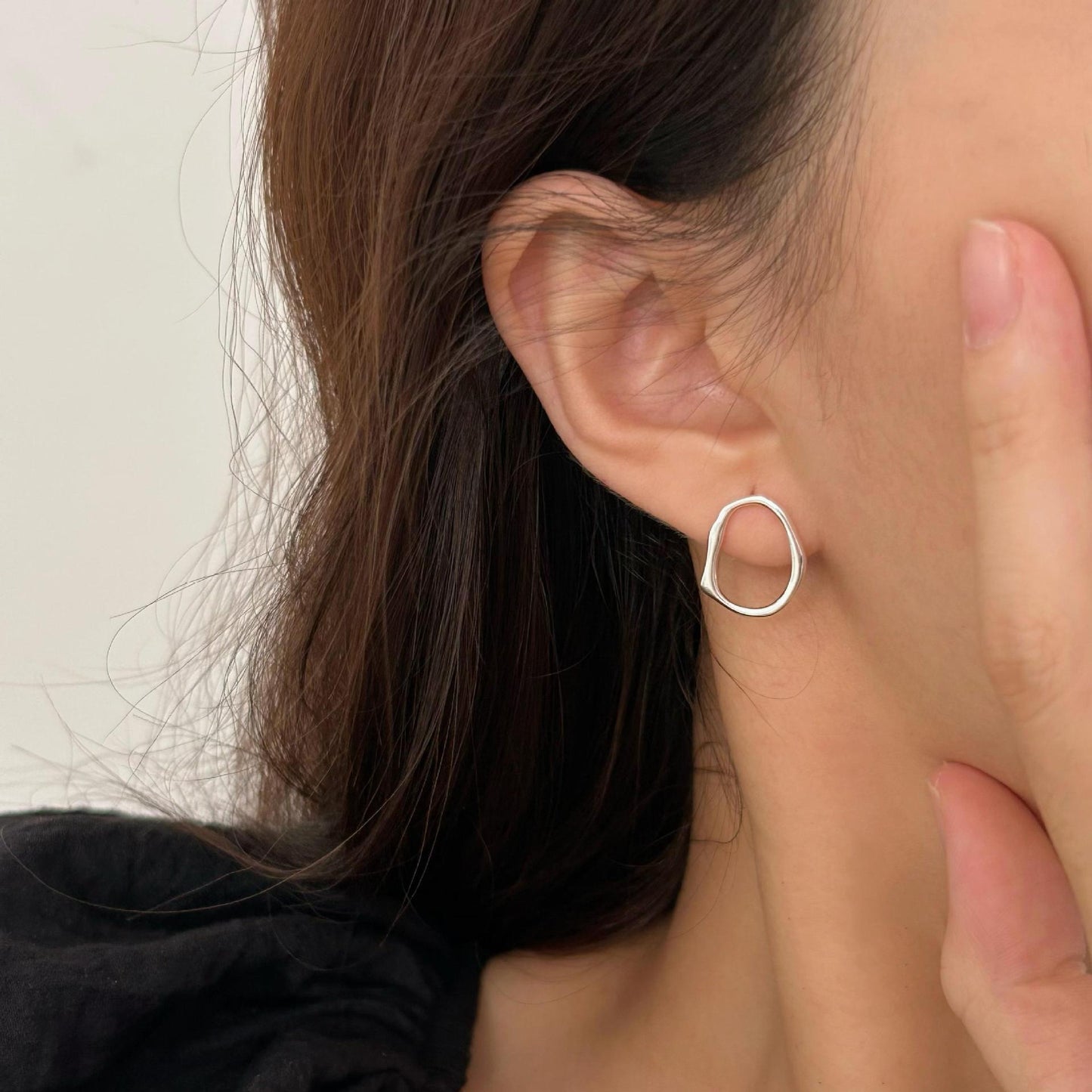 Natural Style Irregular Hollow-Out Drip-Shaped 925 Sterling Silver Stud Earrings with Pearl Inlay