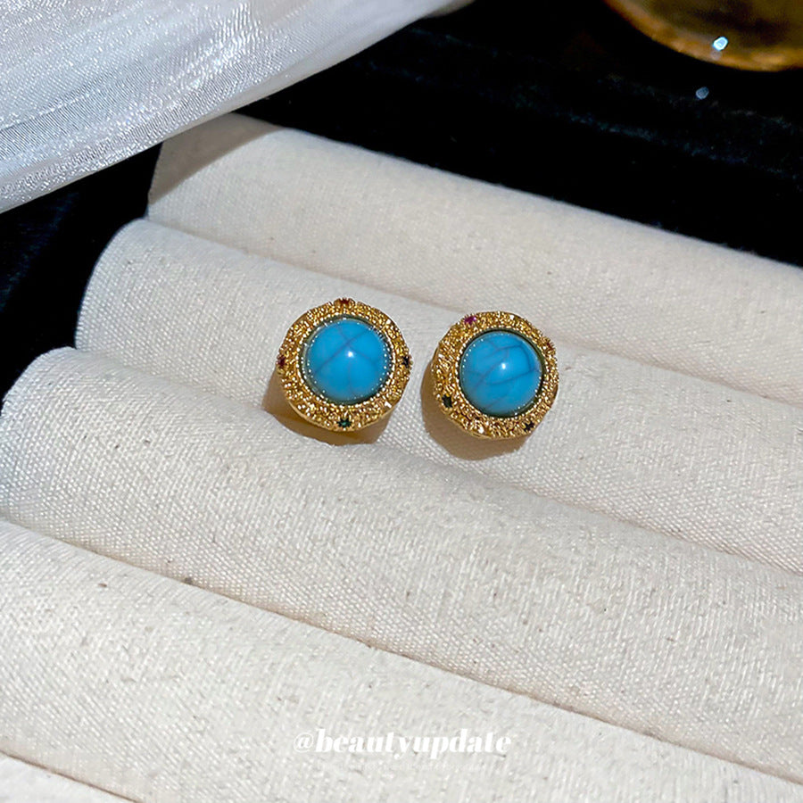 Pendientes Geométricos Modernos Minimalistas con Base de Cobre Bañado en Oro de 18K, Incrustaciones de Turquesa y Postes de Plata de Ley 925