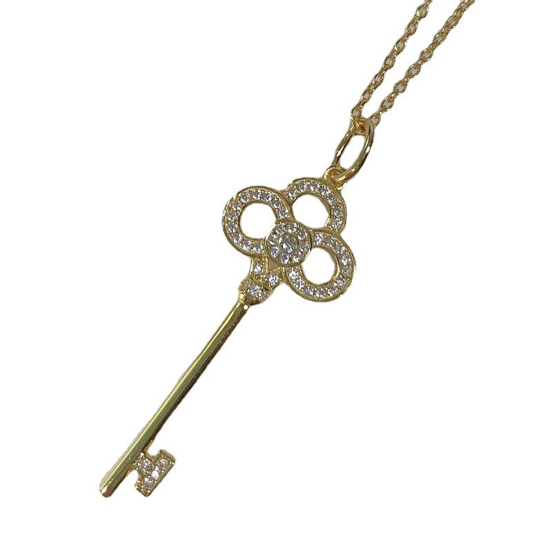 Versatile 18K Gold Plated Titanium Steel Geometric Crown Key Pendant O-Chain Necklace for Women