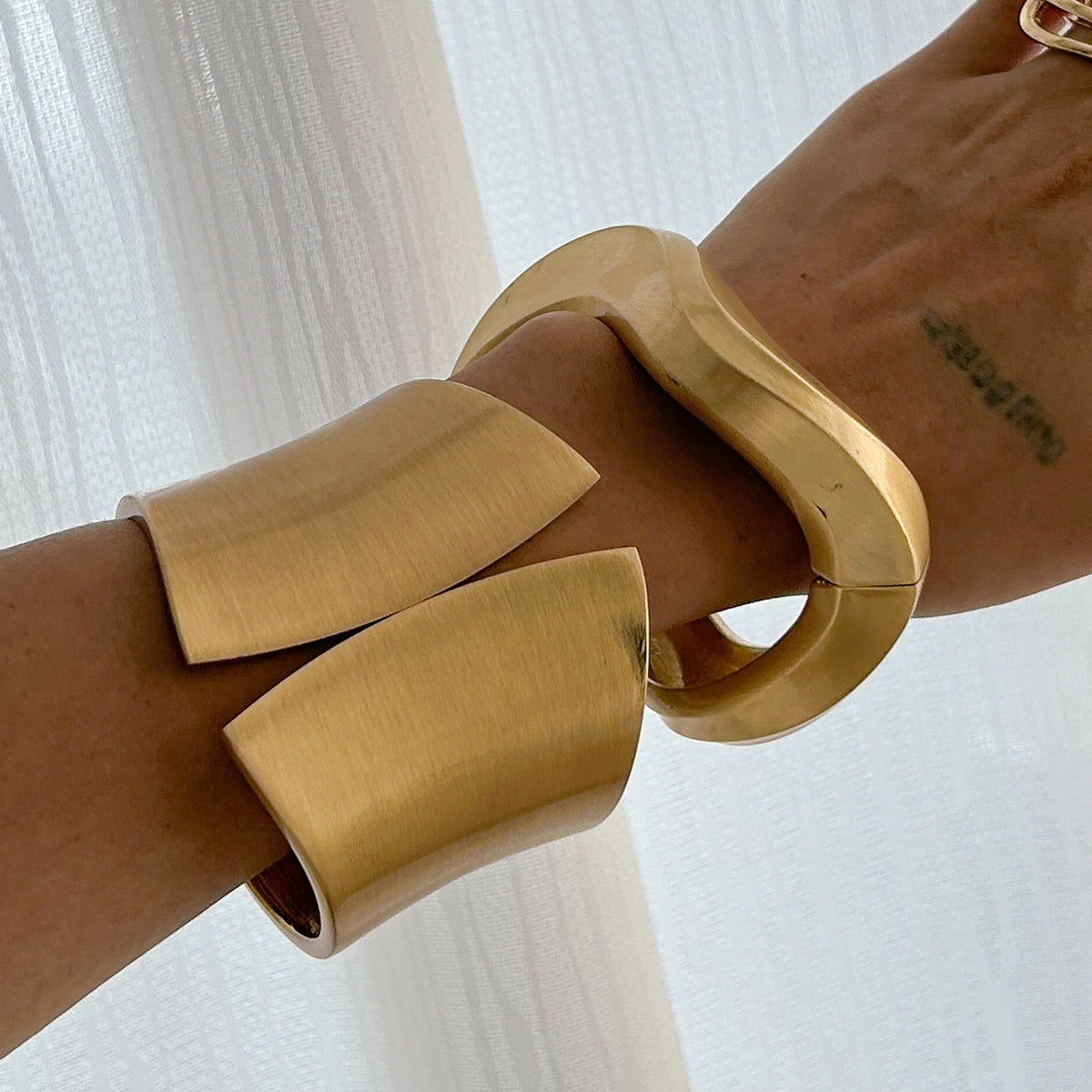 Fashion Geometric Zinc Alloy Plated Open Cuff Bracelet Set