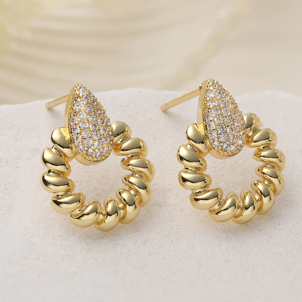 Vintage Elegant 18K Gold Plated Brass Heart Starfish Geometric Cubic Zirconia Stud Earrings for Women