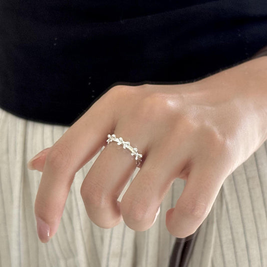 Anello Minimalista con Fiocco in Argento Sterling 925 Placcato per Donna