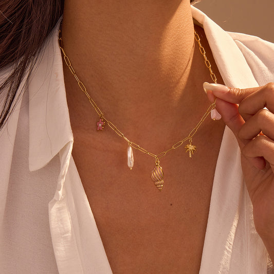 Collar de múltiples colgantes con diseño de concha, perla y palmera, a la moda, con temática oceánica, de acero inoxidable y acabado chapado para mujer