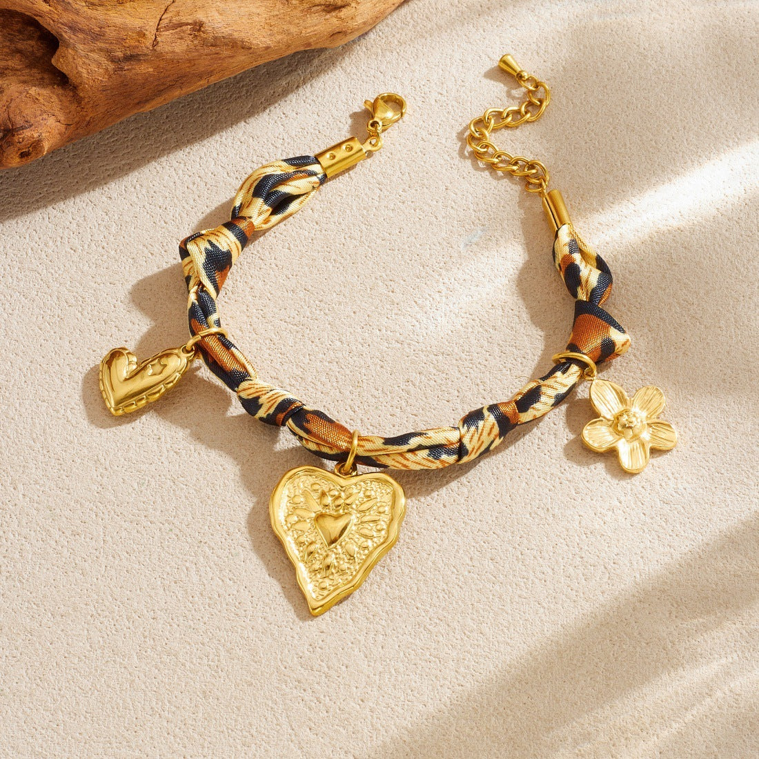 Vintage Bohemian Gold Plated Stainless Steel Rope Chain Bracelet with Leopard Print Floral Heart Pendant
