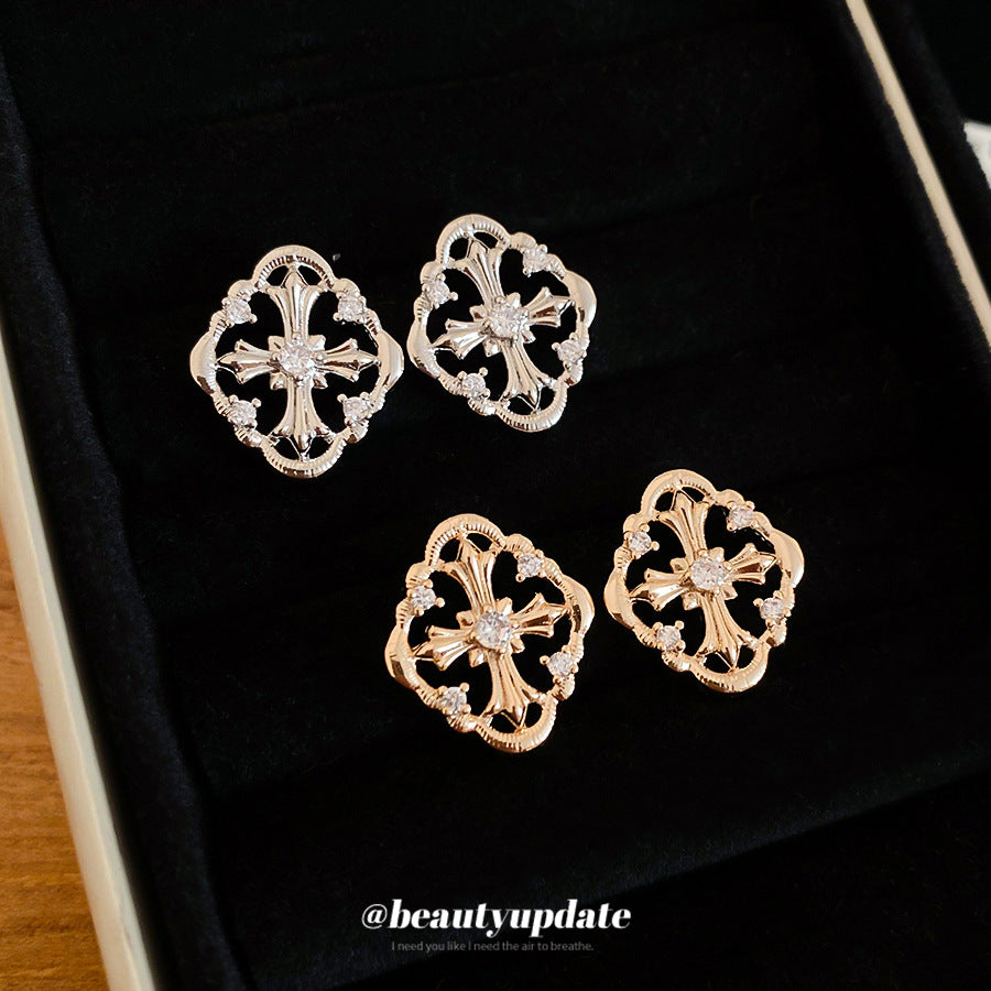 Orecchini a perno a croce a rombo geometrici con intarsi in zircone da donna, gioielli per l'orecchio minimalisti alla moda per tutti i giorni