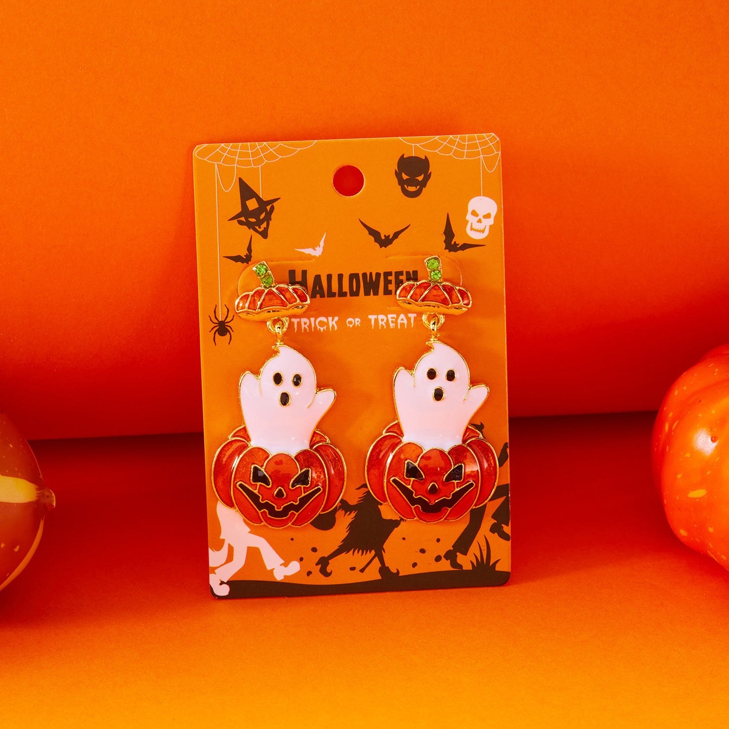 Pendientes de Halloween Dulces y Atrevidos para Mujer con Colgante Irregular de Fantasma y Calabaza de Dibujos Animados, Base de Aleación con Acabado Galvanizado