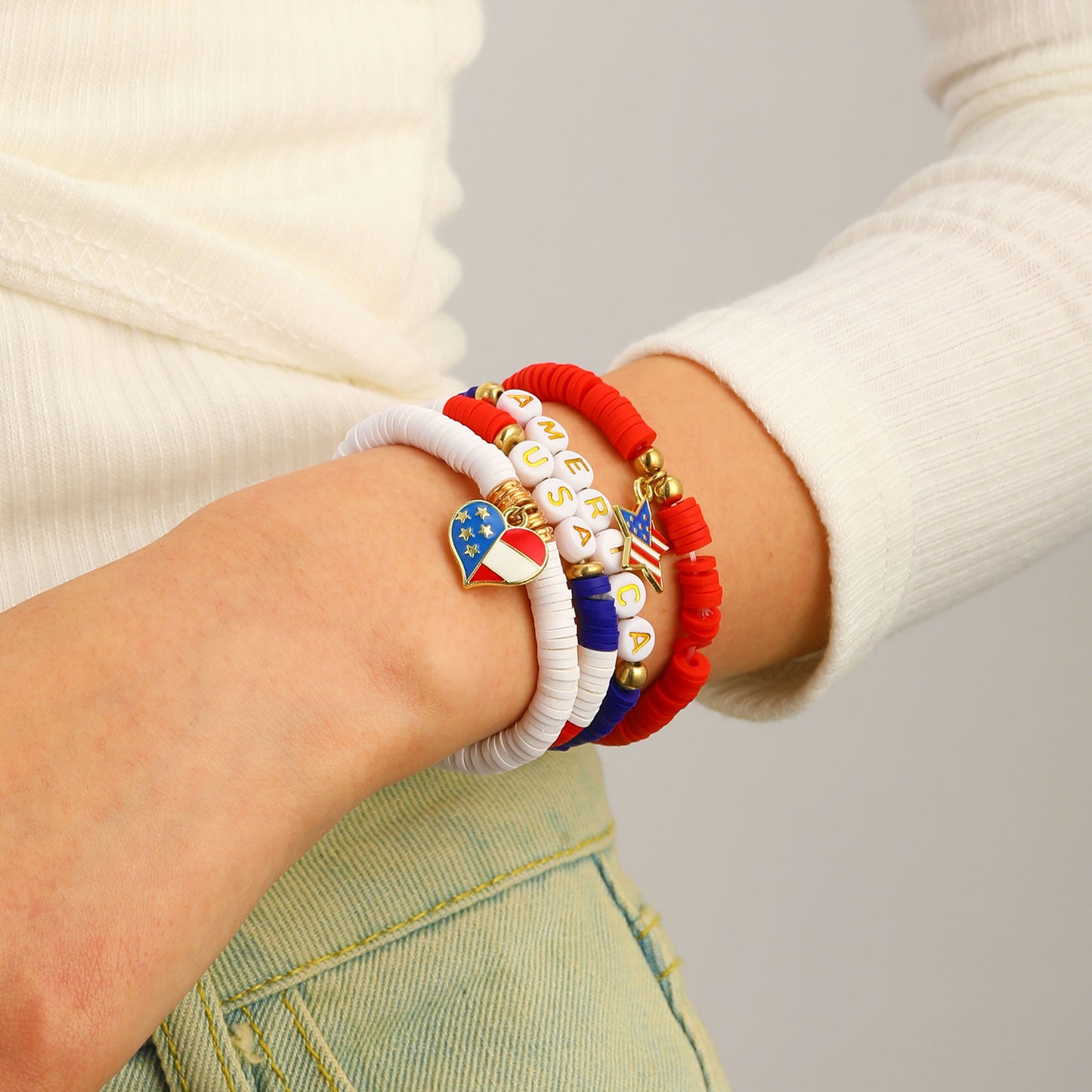 Bracciale Unisex con Ciondolo Geometrico a Stella in Resina Colorata Set di Bracciali Elastici con Perline per Donna e Uomo