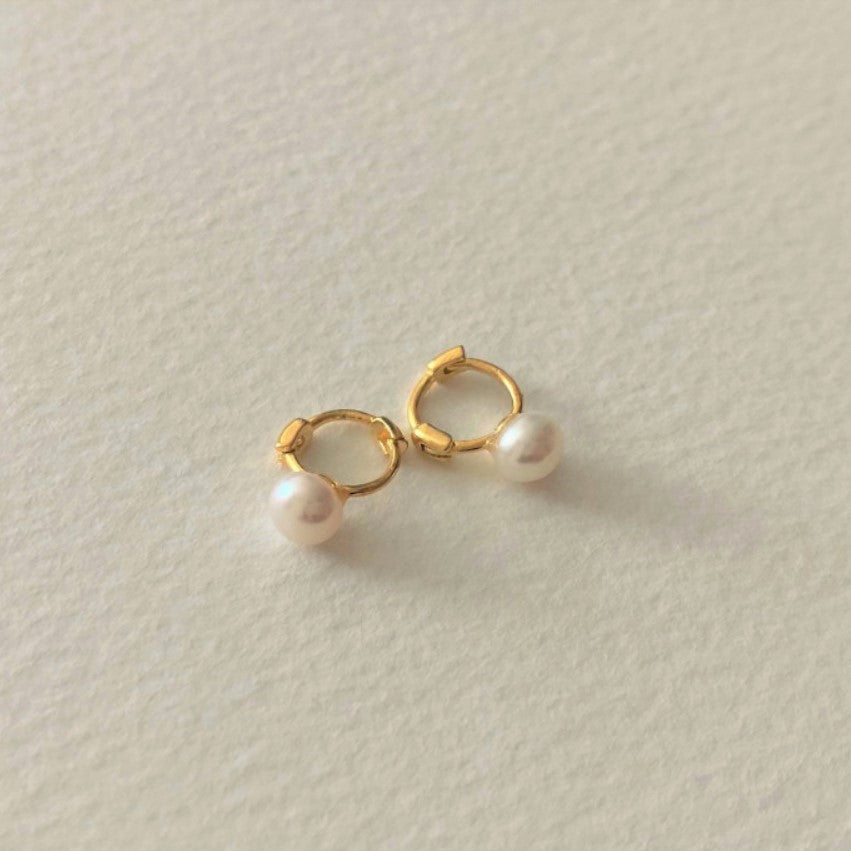 Pendientes minimalistas de tuerca con perlas de agua dulce y forma de gota de agua en plata de ley 925 para mujer