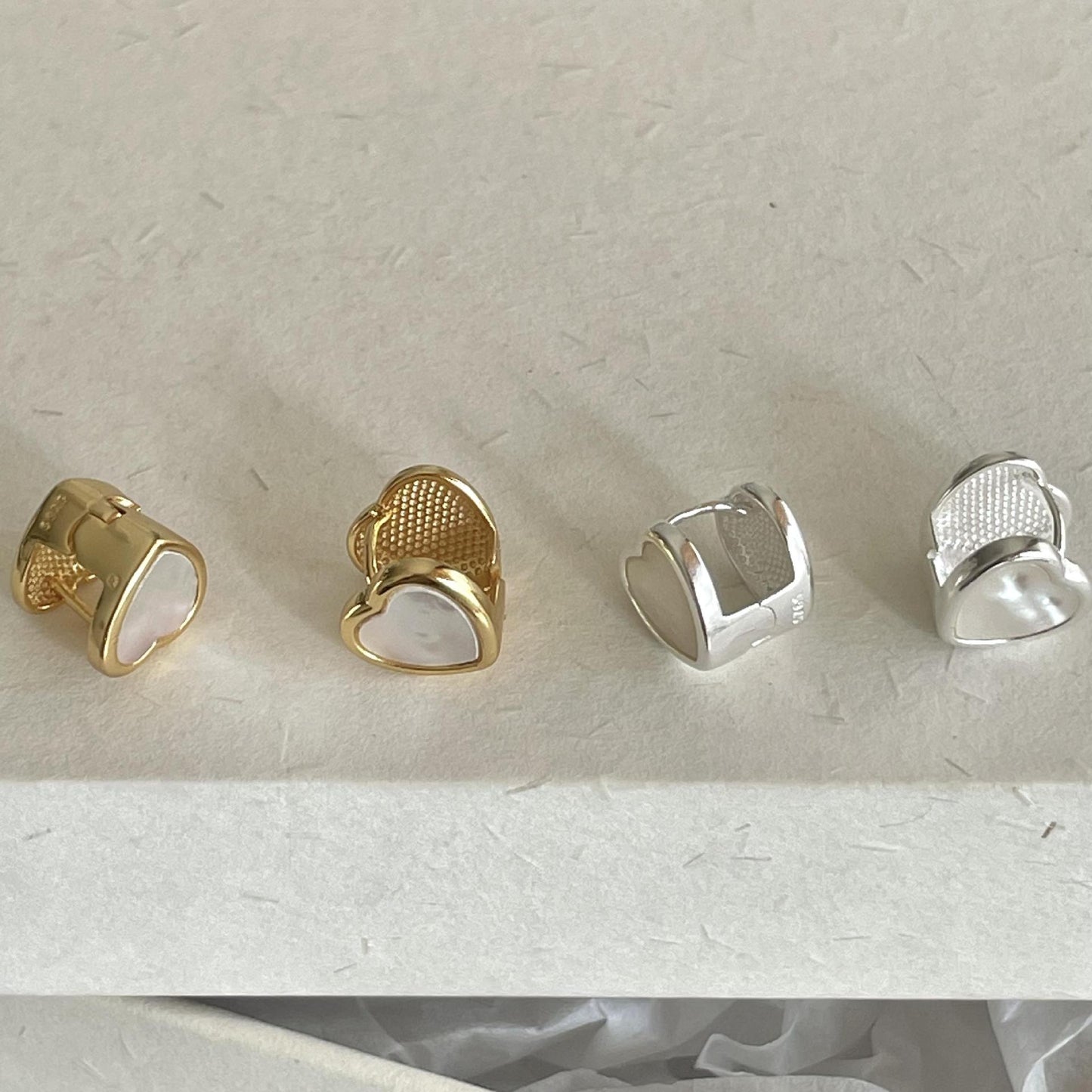 Pendientes Minimalistas de Plata de Ley 925 con Baño de Oro en Forma de Corazón, Estilo Dulce y Fresco