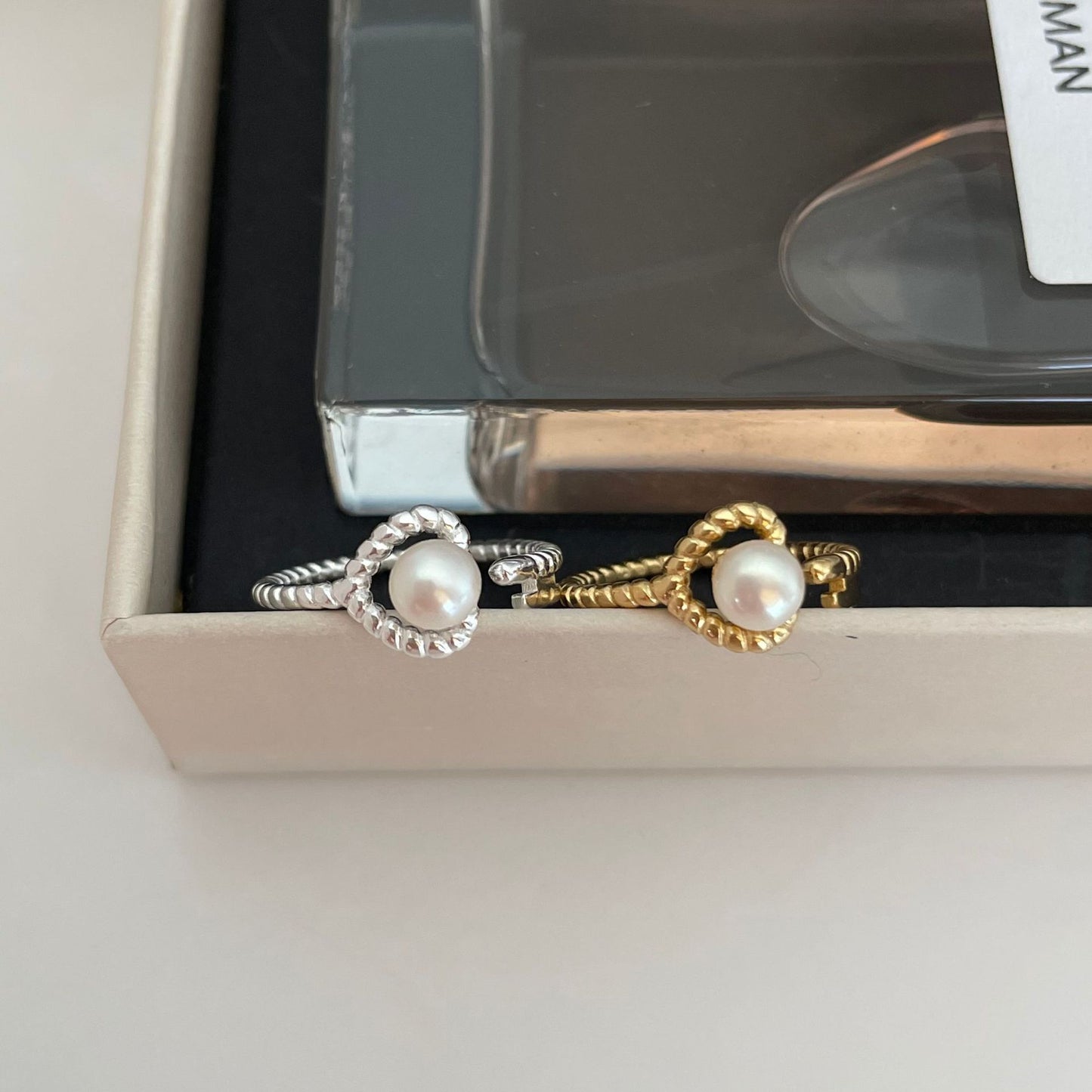 Minimalist Heart-Shaped 925 Sterling Silver Ring with Pearl Inlay for Women