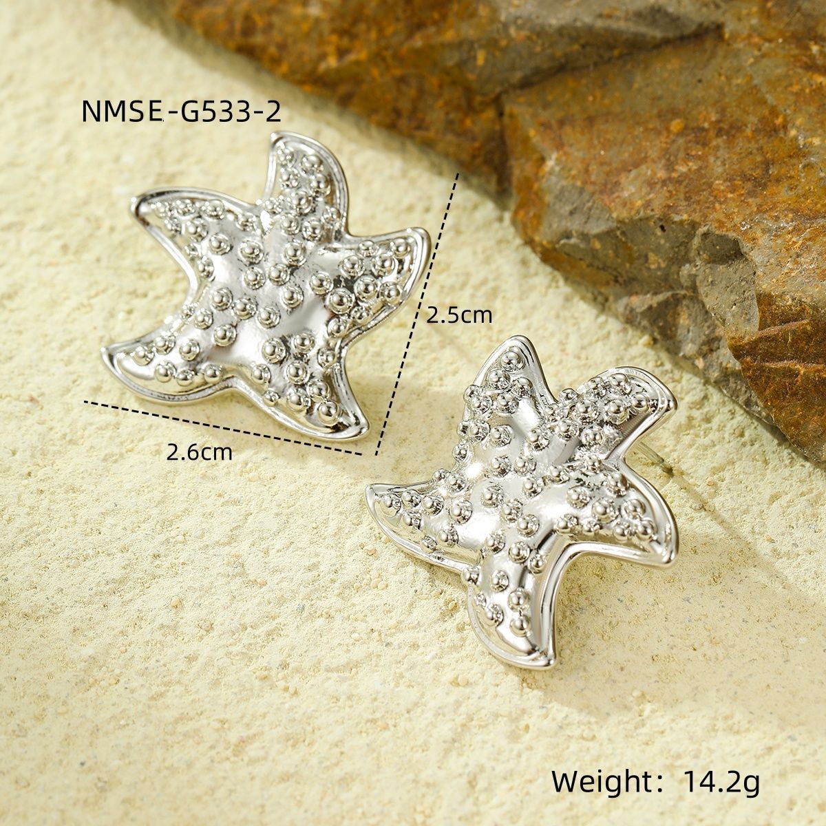 Orecchini a perno alla moda a forma di stella marina e cavalluccio marino con strass in acciaio al titanio con finitura placcata per donne