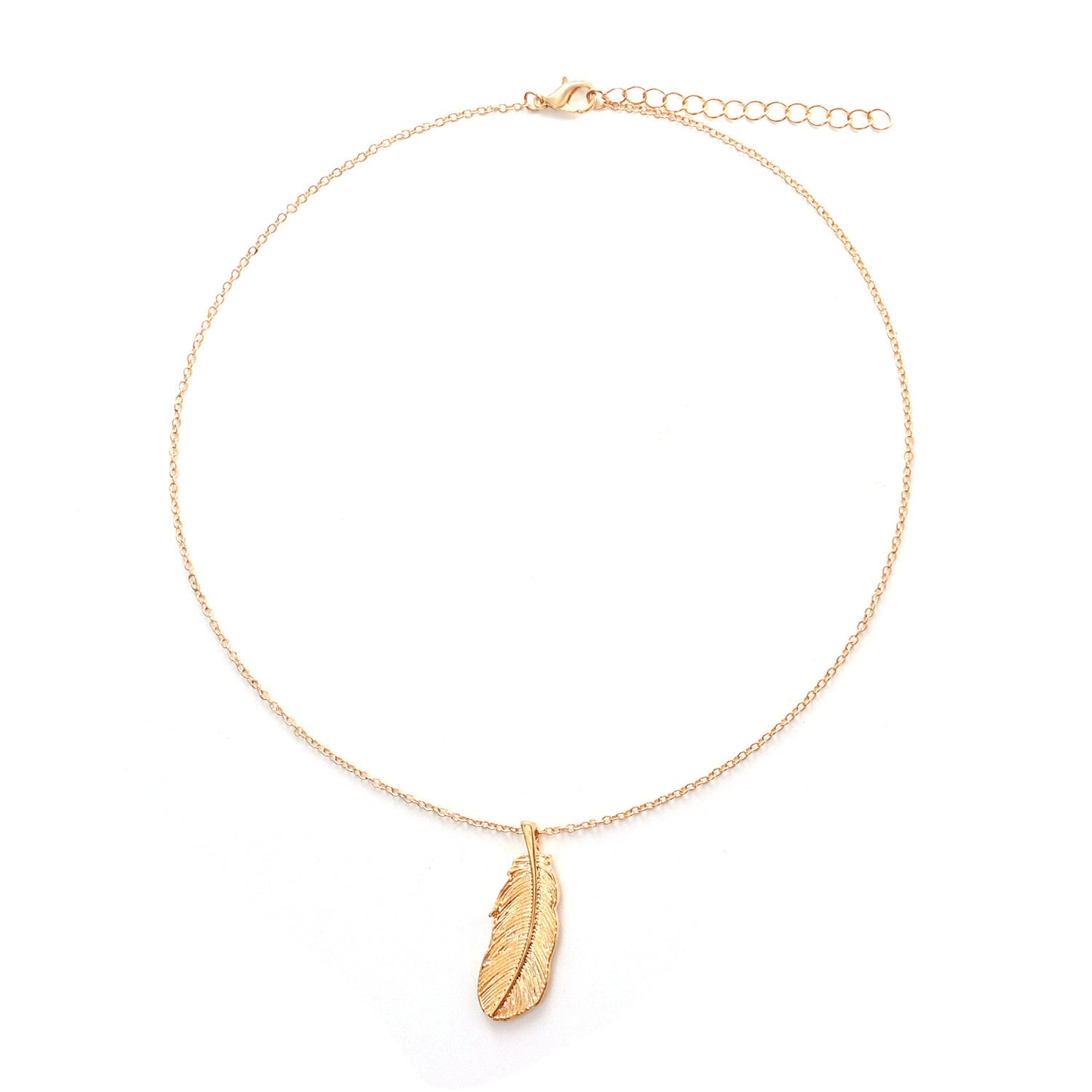 Collar minimalista con colgante de pluma de aleación para mujer con acabado chapado y cadena cruzada