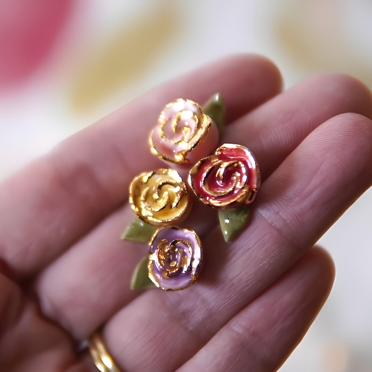 Vintage 18K Gold Plated Brass Floral Drip Oil Pendant Charm Bar for Women