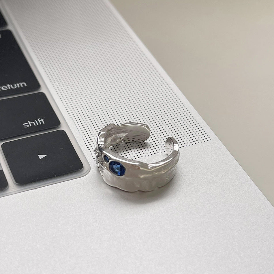 Anello in Argento Sterling S925 Geometrico Minimalista con Superficie Texturizzata e Contorno Irregolare
