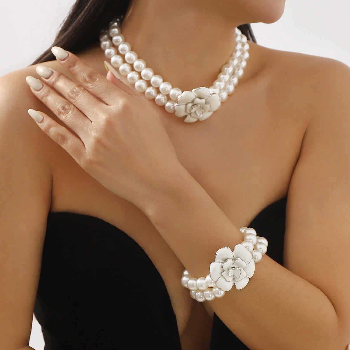 Retro French Style Camellia-Shaped Handcrafted Enamel Alloy Bracelet and Necklace Set for Women with Pearl Chain