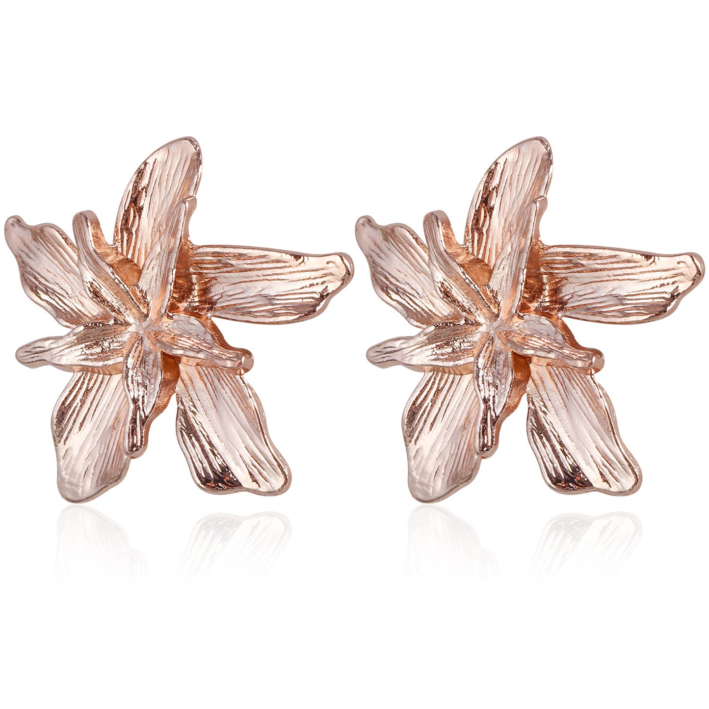 Fashionable Geometric Flower-Shaped Alloy Earrings with Metallic Finish and Plated Surface