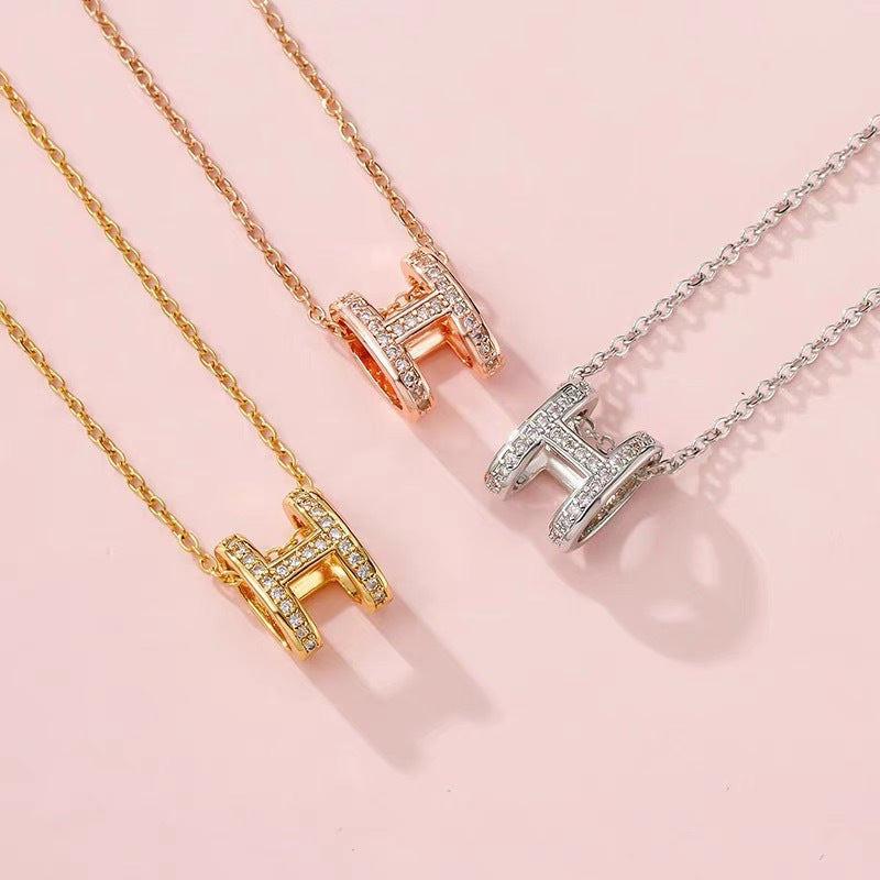 Minimalist Letter H Pendant Necklace for Women in Titanium Steel with Plated Finish on O-Chain