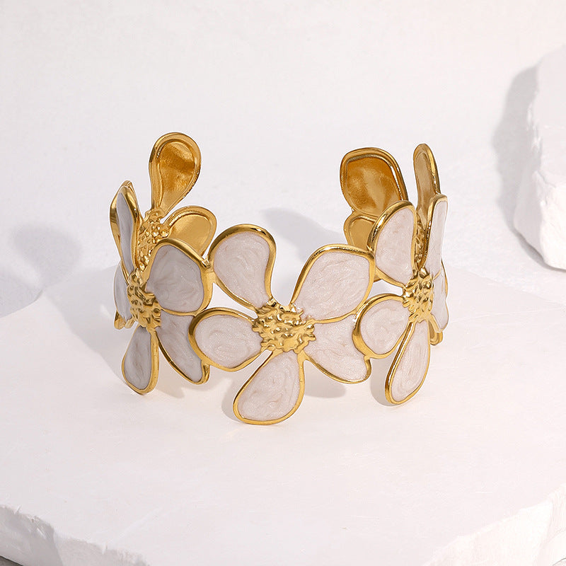 Minimalist 18K Gold Plated Stainless Steel Flower Open Cuff Bracelet Lightweight Fashion Jewelry