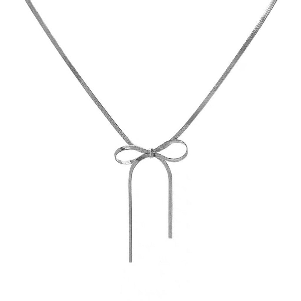Sweet and Edgy Bow-Shaped Choker Necklace for Women Stainless Steel Pendant with Polished Finish Snake Chain Neck Jewelry