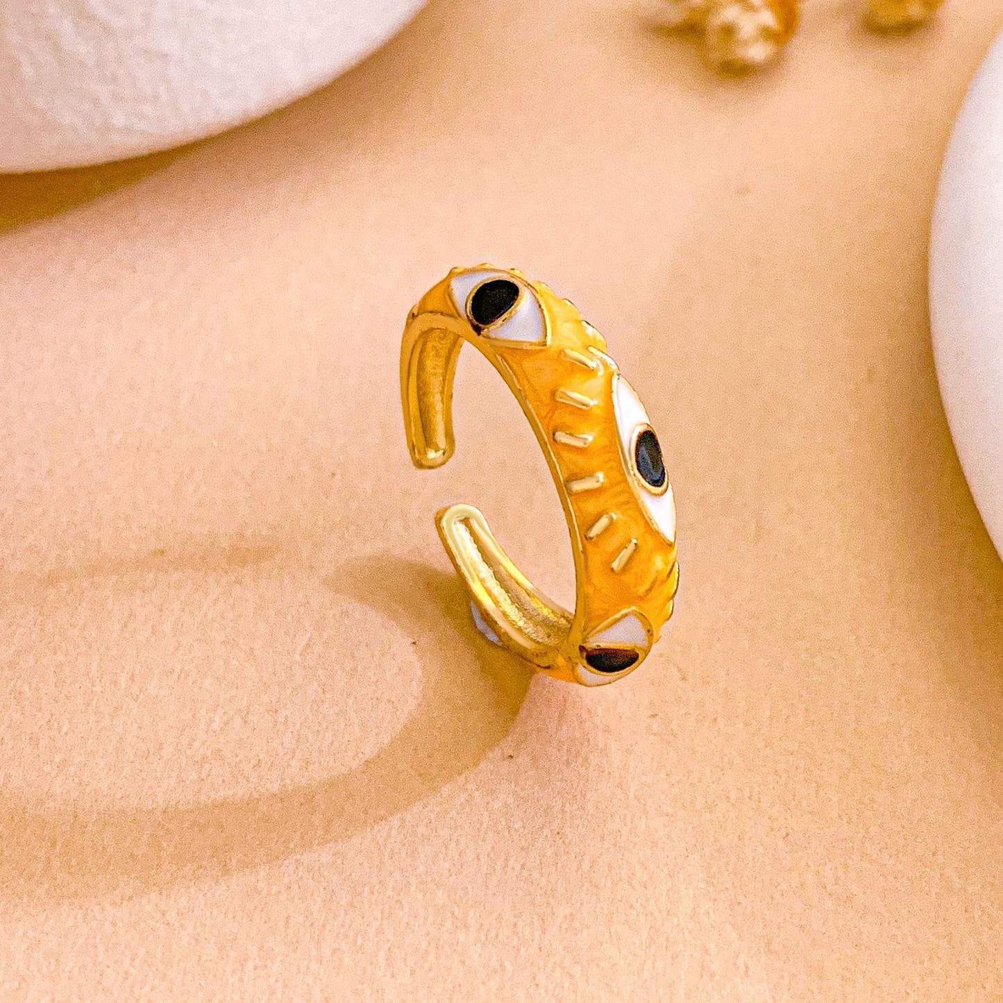 Minimalist Gold Plated Brass Open Ring with Heart and Checkered Pattern for Women
