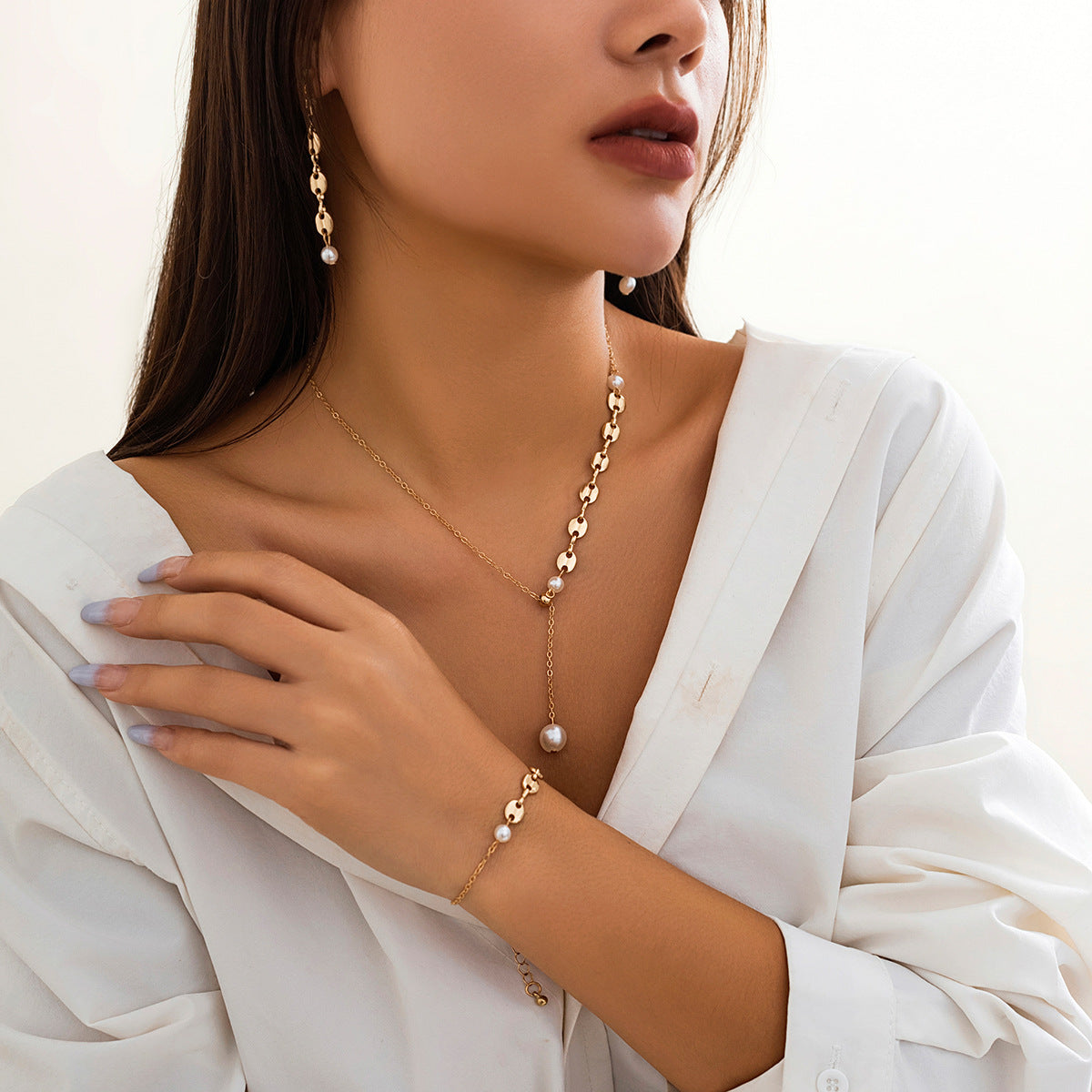 Minimalist Floral Alloy Plated Curb Chain Necklace for Women