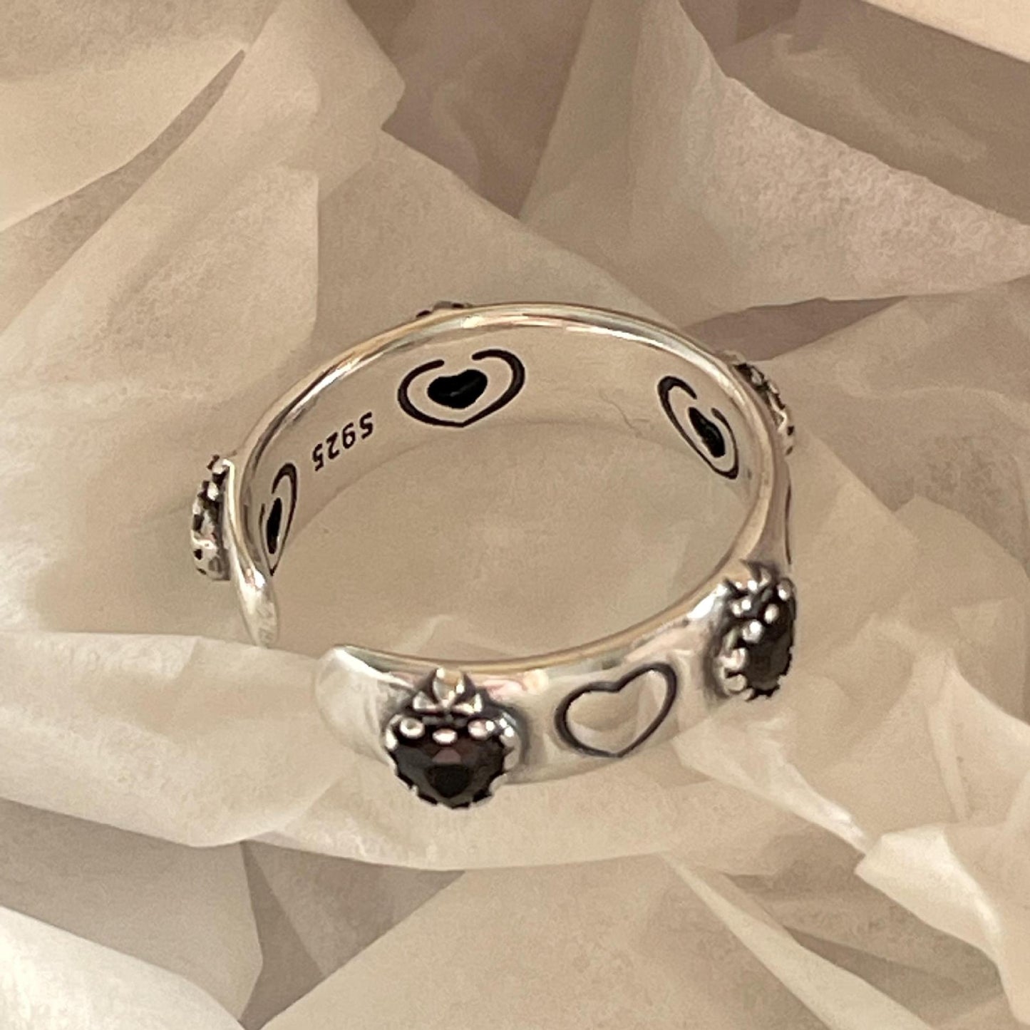Anillo Vintage de Plata Esterlina 925 con Forma de Corazón e Incrustaciones de Circones, Diseño Geométrico, Banda Apilable Femenina y Minimalista