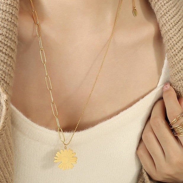 Fashion Minimalist Titanium Steel Plated Floral Daisy Sunflower Long Sweater Chain Necklace for Unisex