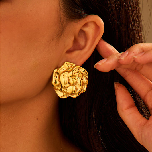 Fashionable Floral and Leaf-Shaped Titanium Steel Stud Earrings with 18K Gold Plating for Women